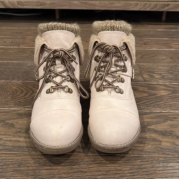 Cliffs by WHITE MOUNTAIN Shoes - Cliffs by White Mountain Combat Boots